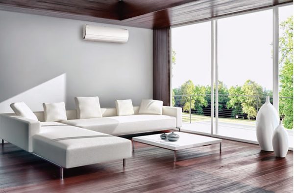 Daikin-Ururu-SArara-7_woodpecker